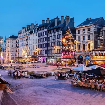 Hyper Center 85m2, The Atypical Haussmann 5* Apartment Rouen