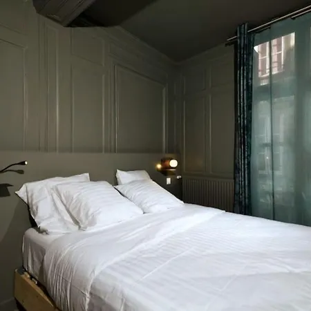 Hyper Center 85m2, The Atypical Haussmann 5* Apartment